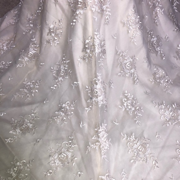 White Ivory Wedding Dress - Picture 5 of 8
